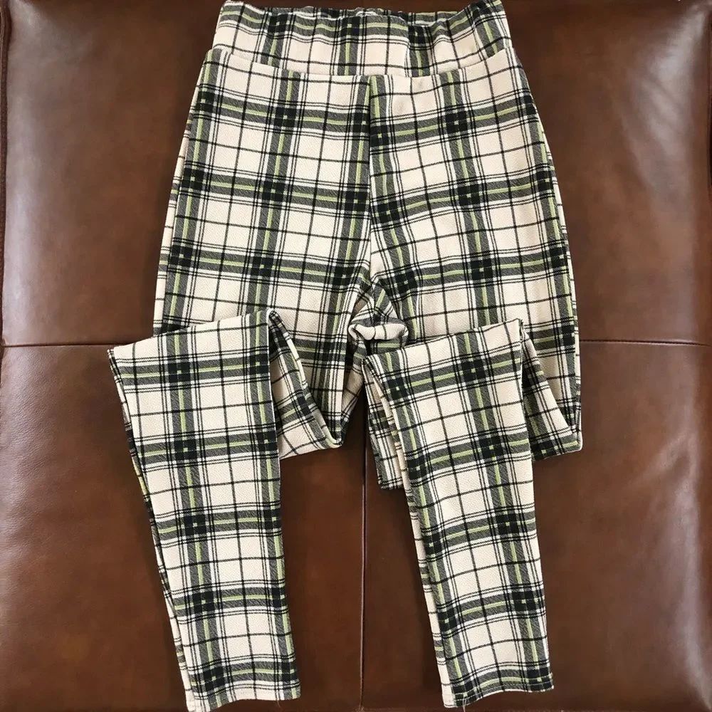 PrettyLittleThing Plaid Pull On Pants 4
